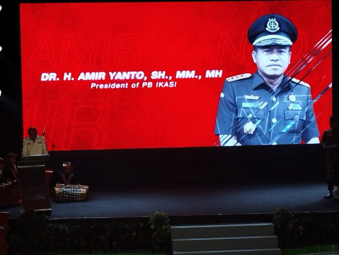 Foto:/st Pembukaan: Ketua Umum Ikatan Anggar Seluruh Indonesia (PB Ikasi) Amir Yanto saat memberikan sambutan di pembukaan Kejuaraan Anggar Asia 2025