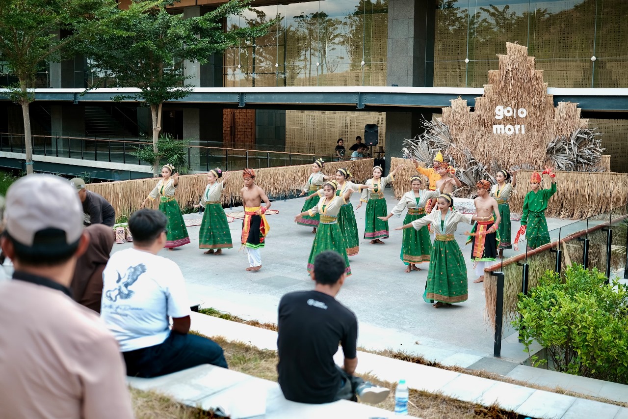 Foto/Ist Pertunjukan seni "The Legend of Golo Mori Hill" dan pengalaman kuliner NUKA Grill Fest di The Golo Mori, Labuan Bajo.