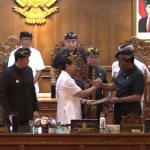 Bupati Badung I Wayan Adi Arnawa menyampaikan Penjelasan Bupati Badung terhadap Rancangan Peraturan Daerah (Raperda) tentang Pertanggungjawaban pelaksanaan APBD Badung Tahun 2024, pada Rapat Paripurna DPRD Badung di Ruang Utama Gosana, Kantor DPRD Badung, Kamis (3/7).