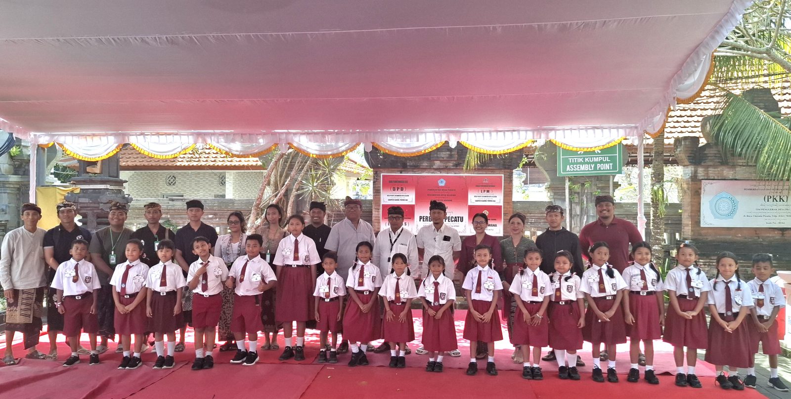 Photo/Doc Festive: The vibrant atmosphere at the Pecatu Village Office as students showcased their creativity during the celebration of Indonesia’s Independence Day and Bali Provincial Government Anniversary.