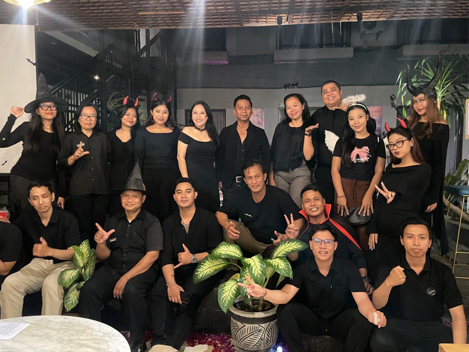 Foto2/Istimewa Halloween: Travel Agent Gathering 2025 bertema “Halloween Party”, Jumat (31/10/2025) malam di Pool Bar Liberta Hotel Seminyak.