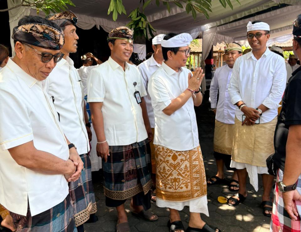 Foto2 Istimewa Pengukuhan: Prosesi Mejaya-Jaya dan Pengukuhan Bendesa Adat Jimbaran beraama Prajuru, Kerta dan Sabha Desa masa bhakti 2026-2031.
