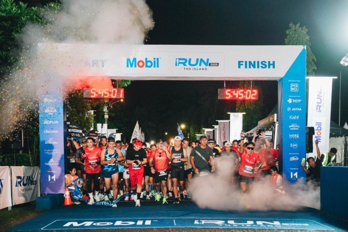 Photo Special Mobil Run The Island by MStyle, a 5K and 10K running event that offered a refreshing perspective on what a run can be.