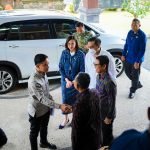 Foto/Ist Bupati Wayan Adi Arnawa saat menyambut kunjungan kerja Wakil Presiden RI, Gibran Rakabuming Raka, ke Provinsi Bali di Gedung Widyatula, Politeknik Pariwisata Bali, Kampial, Nusa Dua.