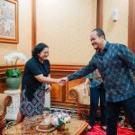 Photo Courtesy Badung Vice Regent Bagus Alit Sucipta receives CSR assistance of composting bins from Perumda Air Minum Tirta Mangutama Badung and PT Agus Nusa Penida (Hotel Horison Seminyak) at the Lobby of the Badung Regent’s Office, Badung Government Center (Puspem Badung), Friday (Feb 20).
