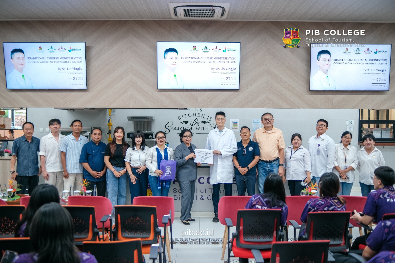 Photo Courtesy PIB College Presents an Internationally oriented educational program through the Traditional Chinese Medicine (TCM) Cooking Workshop for Wellness Tourism.