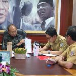 Foto Istimewa Bupati I Wayan Adi Arnawa menandatangani perjanjian kerjasama pembangunan fasilitas Pengolahan Sampah menjadi Energi Listrik (PSEL) Denpasar Raya di Kantor Gubernur Bali, Renon, Denpasar.