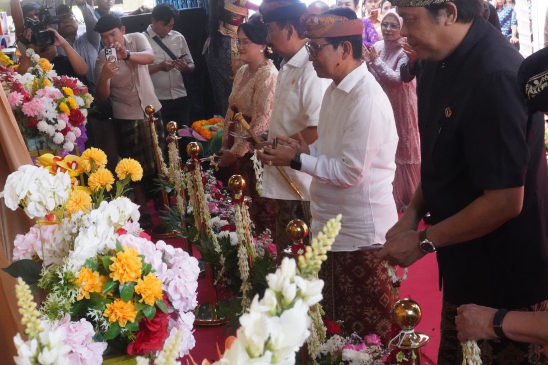 Foto Istimewa Bupati Wayan Adi Arnawa meresmikan operasional RS. Hermina Badung yang berlokasi di Jalan Raya Lukluk No. 221, Mengwi.