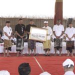 Foto Istimewa Pitra Yadnya: Bupati Badung, I Wayan Adi Arnawa saat mengadiri Upacara Pitra Yadnya di Jimbaran.